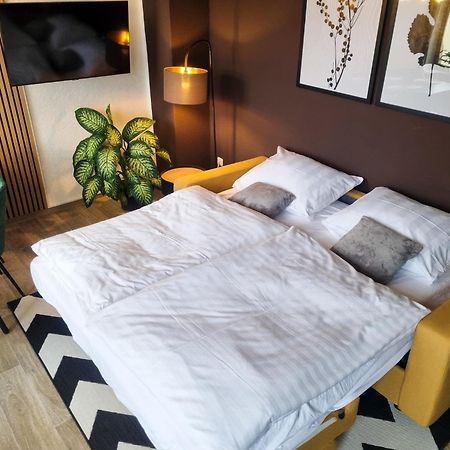 Maremar - Design Maisonette Altstadt - 4 Pers - 57Qm - Luxus Boxspringbett - Kueche - Arbeitsplatz - Privater Parkplatz Greiz Exteriör bild
