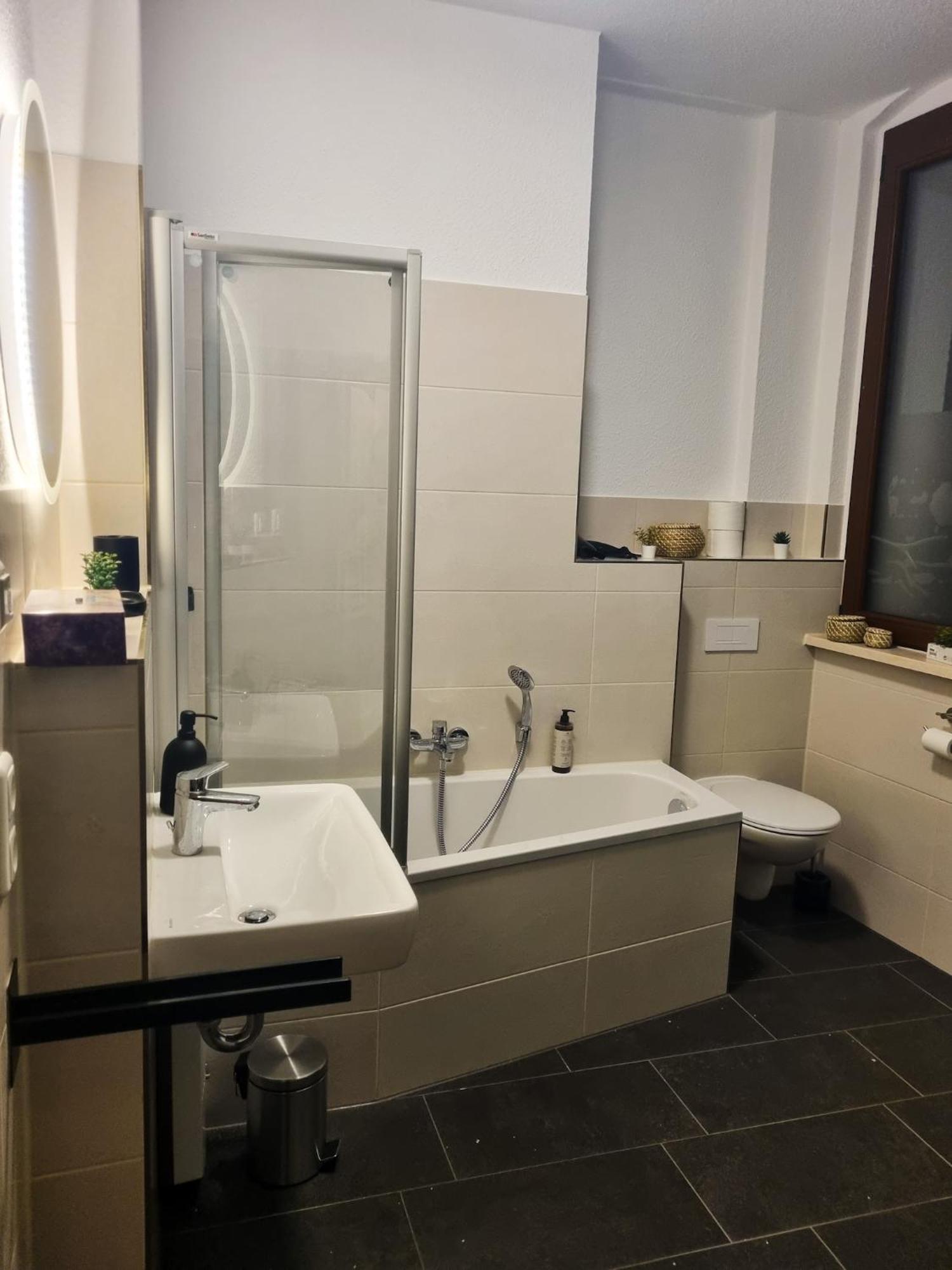Maremar - Design Maisonette Altstadt - 4 Pers - 57Qm - Luxus Boxspringbett - Kueche - Arbeitsplatz - Privater Parkplatz Greiz Exteriör bild