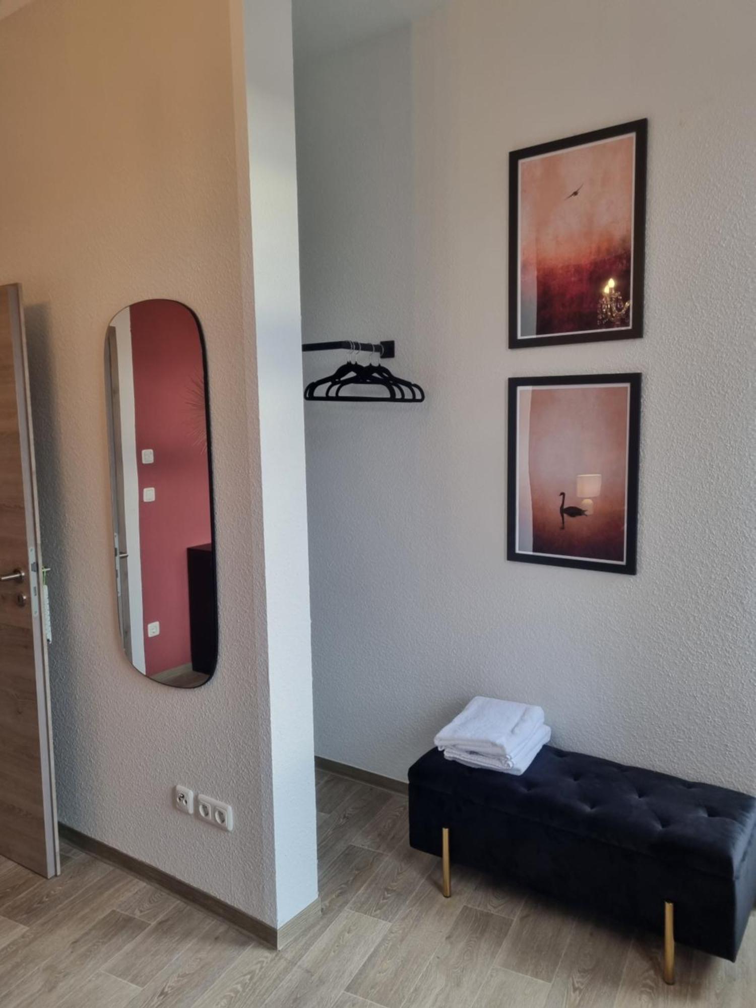 Maremar - Design Maisonette Altstadt - 4 Pers - 57Qm - Luxus Boxspringbett - Kueche - Arbeitsplatz - Privater Parkplatz Greiz Exteriör bild