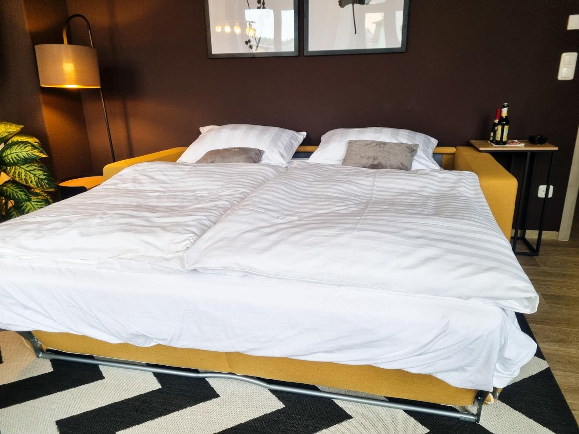 Maremar - Design Maisonette Altstadt - 4 Pers - 57Qm - Luxus Boxspringbett - Kueche - Arbeitsplatz - Privater Parkplatz Greiz Exteriör bild